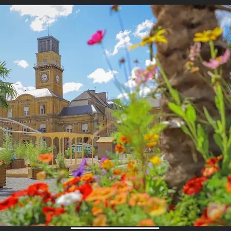 Churchill Hypercentre * Charleville-Mézières